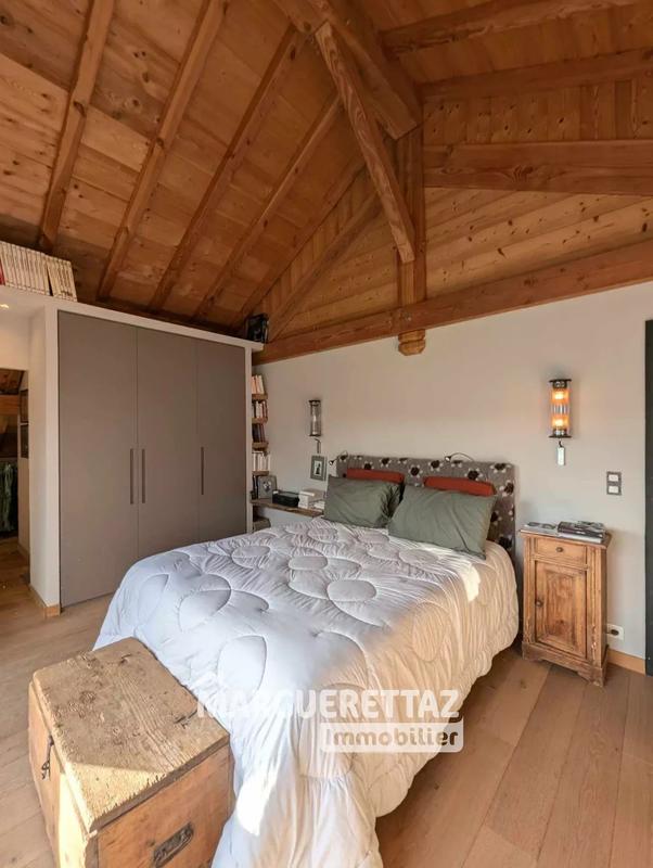 Châlet - 230 m² - 7 pièces