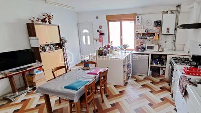 Immeuble - 200 m² - 7 pièces