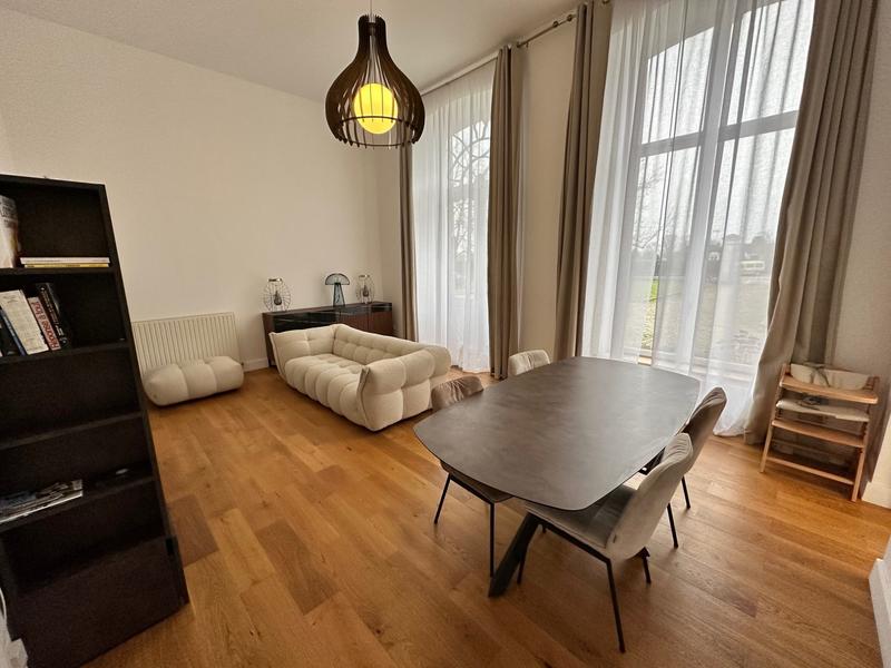 Appartement - 80 m² - 3 pièces