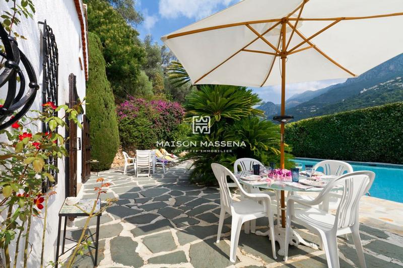 Propriété - 600 m² - 14 pièces