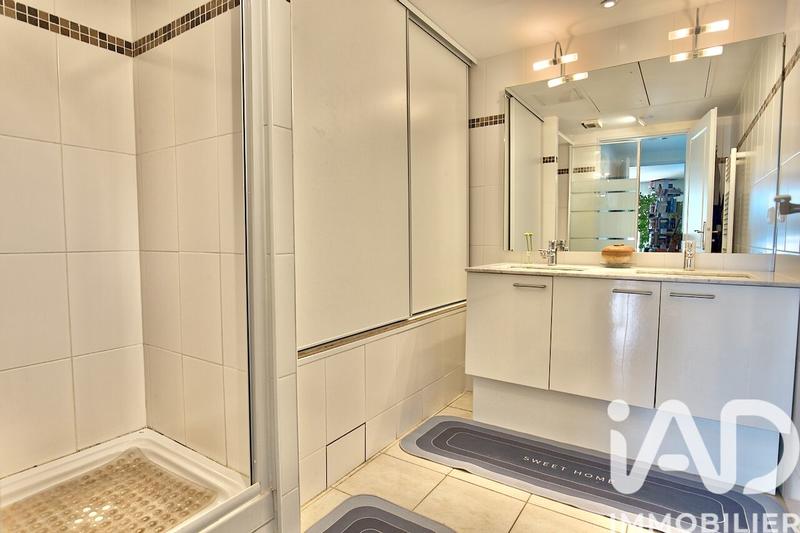 Appartement - 75 m² - 3 pièces