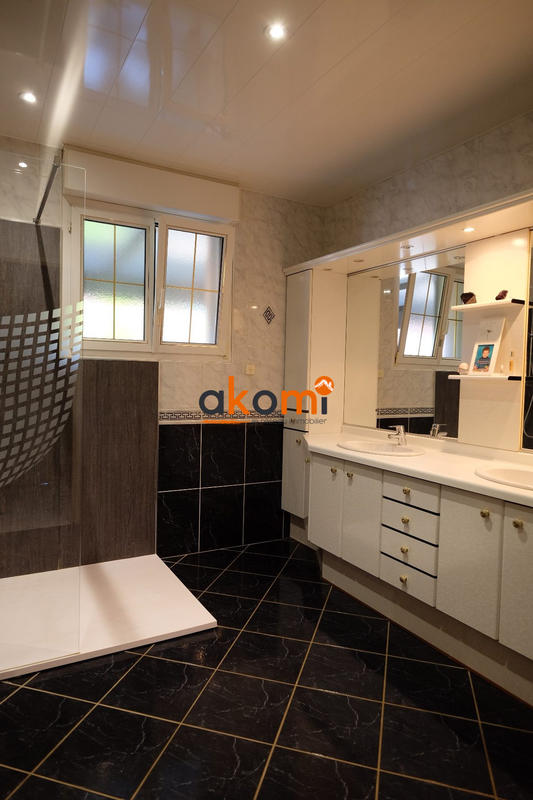 Maison - 172 m² - 5 pièces