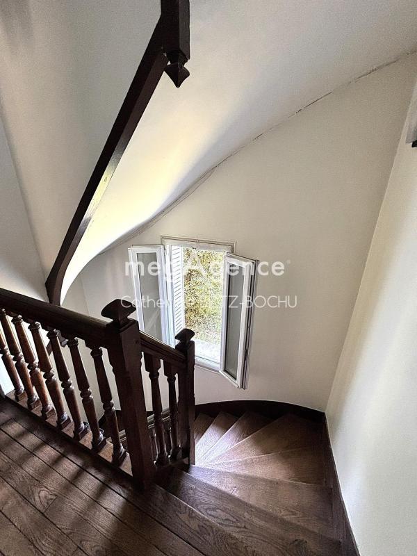 Maison - 99 m² - 7 pièces