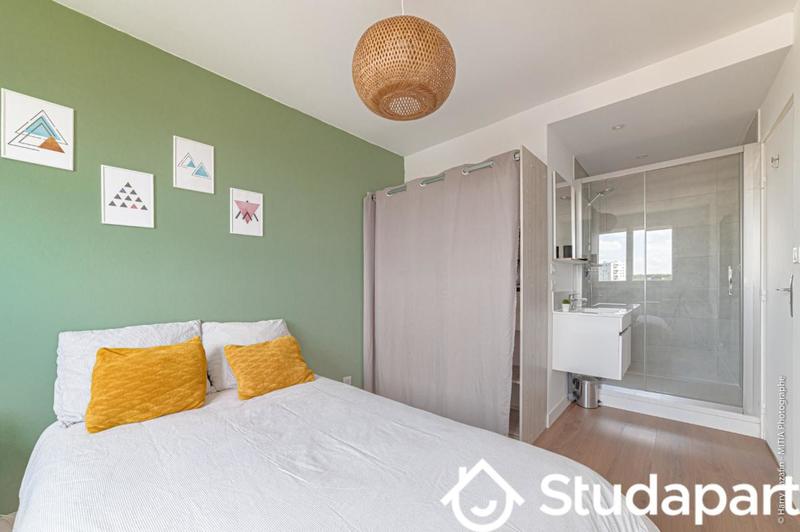 Chambre - 25 m² - 1 pièce