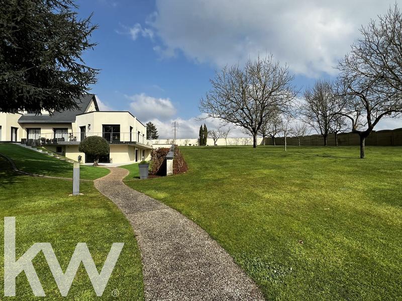 Demeure - 510 m² - 13 pièces