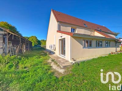 Maison - 232 m² - 8 pièces