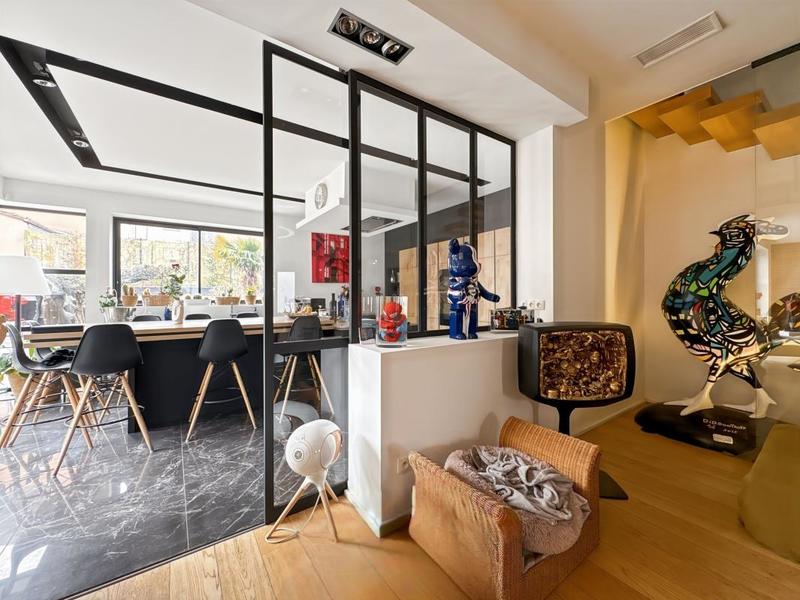 Maison de ville - 260 m² - 6 pièces