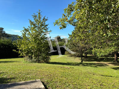 Maison - 286 m² - 8 pièces