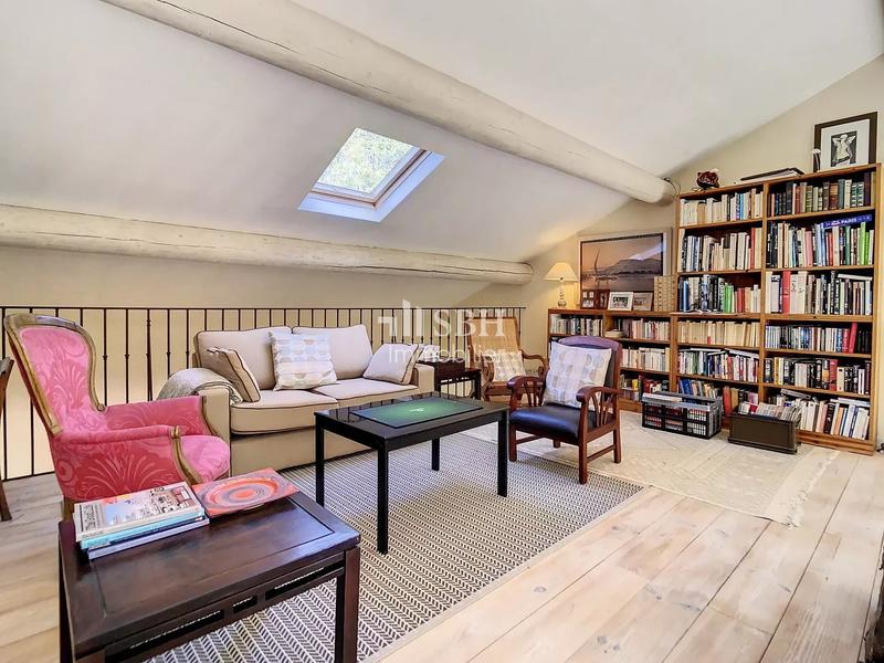 Mas - 285 m² - 10 pièces