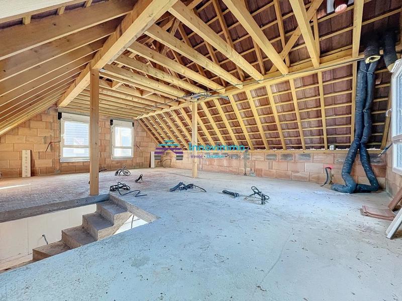 Maison traditionnelle - 97 m² - 4 pièces