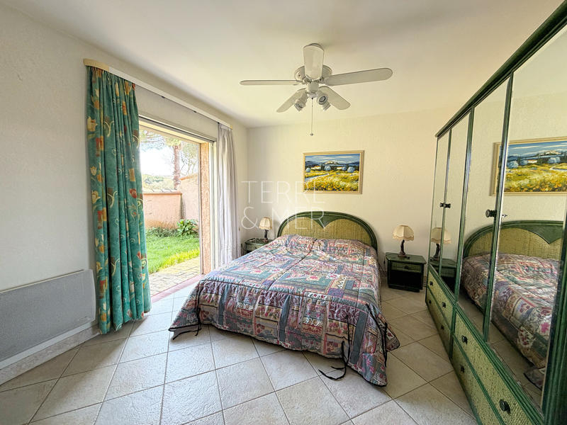 Maison - 240 m² - 7 pièces