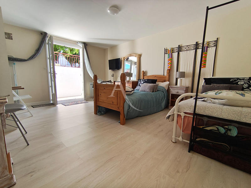 Maison - 166 m² - 7 pièces