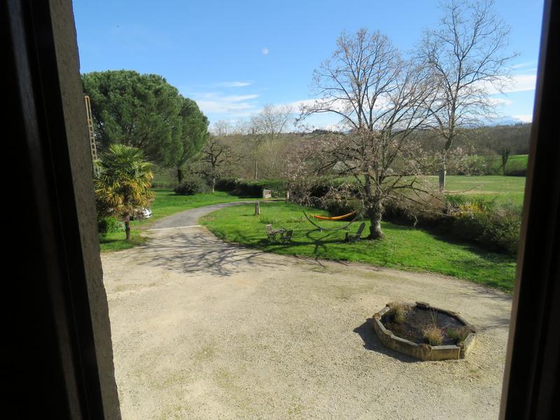 Maison - 280 m² - 8 pièces