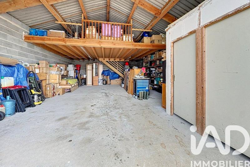 Maison - 240 m² - 7 pièces