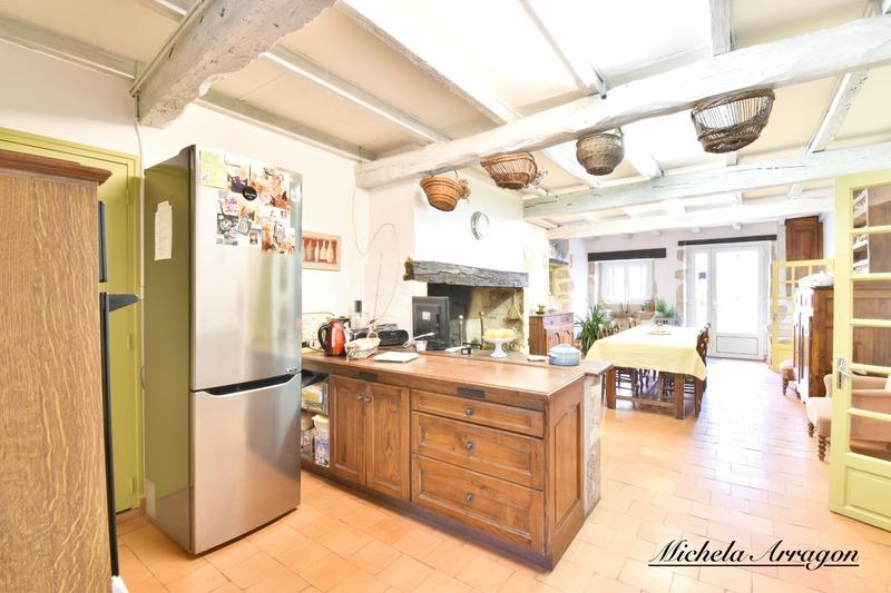 Propriété - 196 m² - 7 pièces