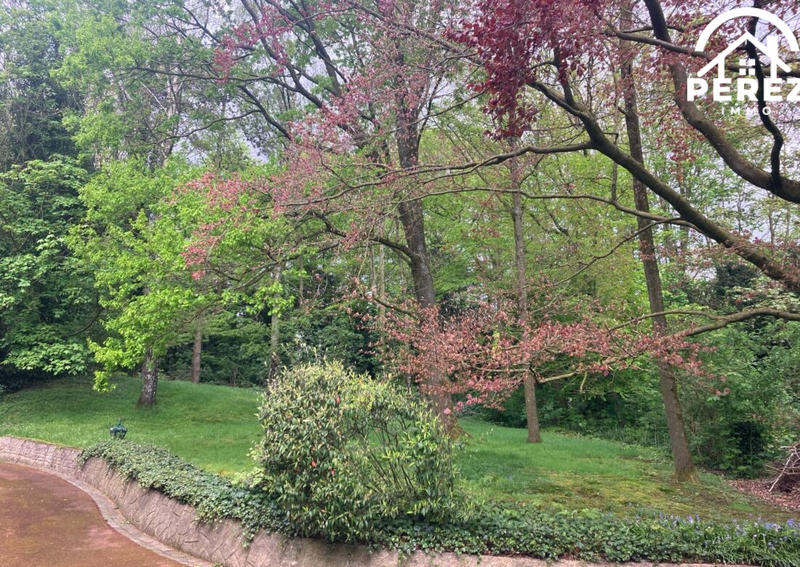 Villa - 278 m² - 10 pièces