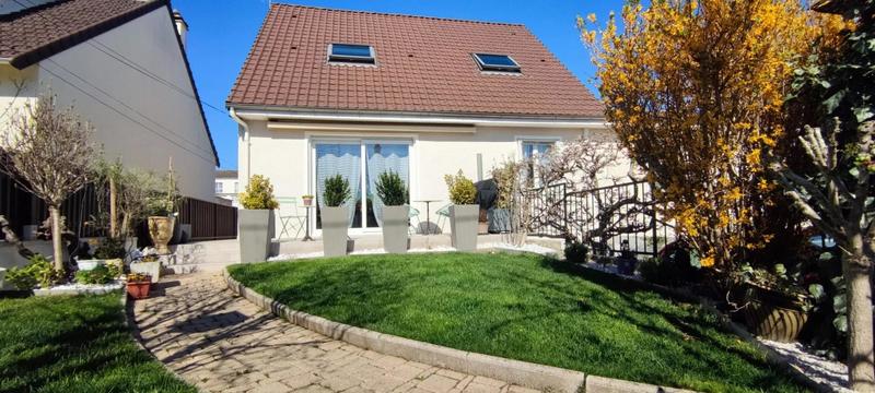 Maison - 128 m² - 5 pièces