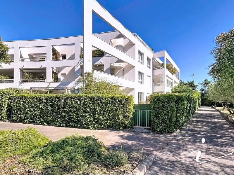 Appartement - 147 m² - 5 pièces