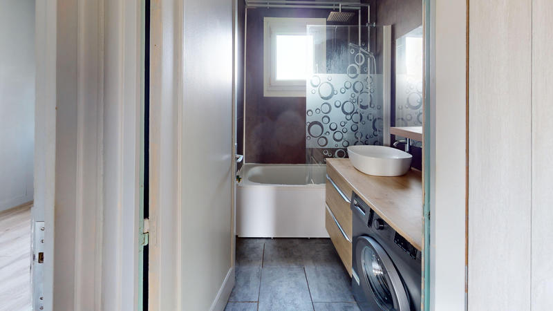 Appartement - 65 m² - 4 pièces