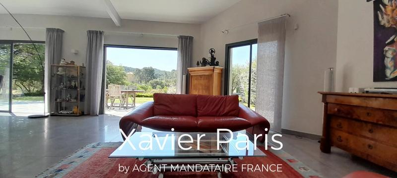 Maison - 192 m² - 5 pièces