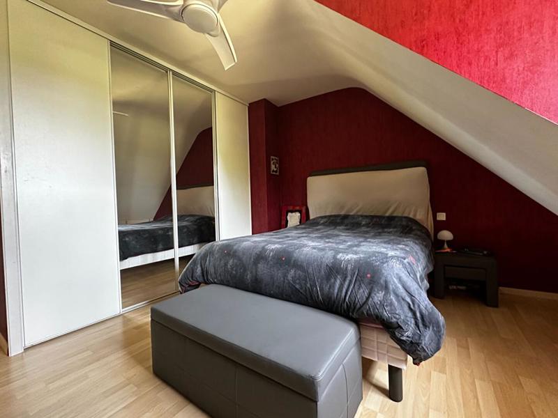 Maison - 182 m² - 6 pièces