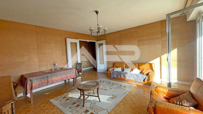 Appartement - 80 m² - 4 pièces