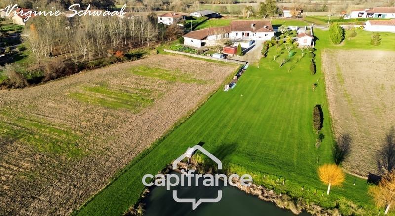 Maison - 219 m² - 8 pièces