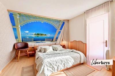 Maison - 215 m² - 8 pièces