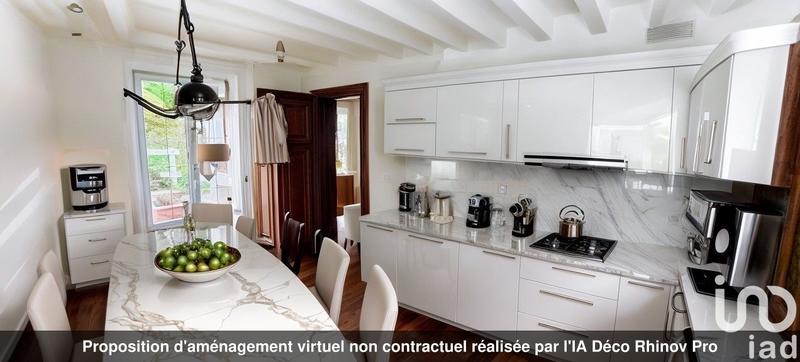Maison - 390 m² - 11 pièces