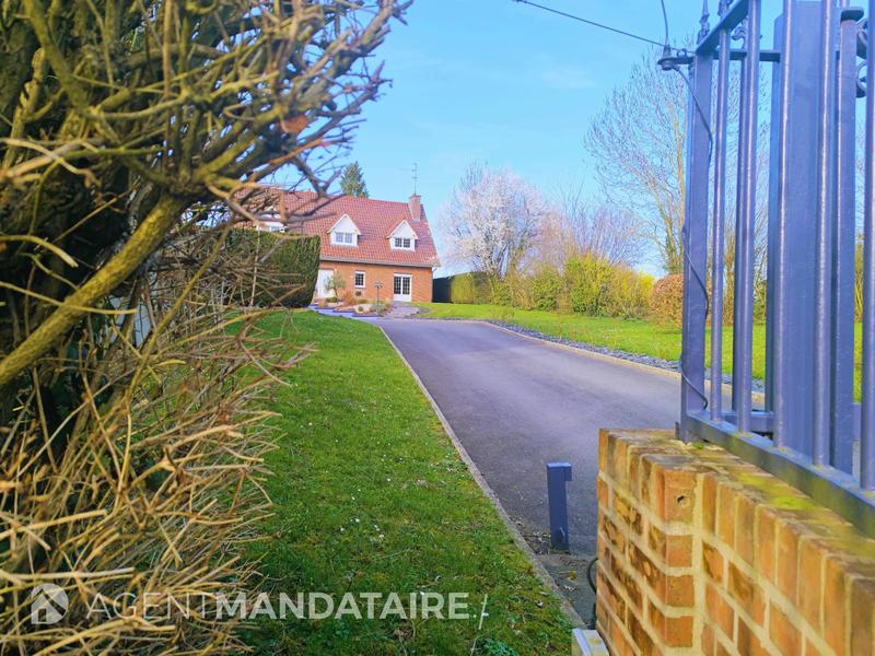 Maison - 186 m² - 6 pièces