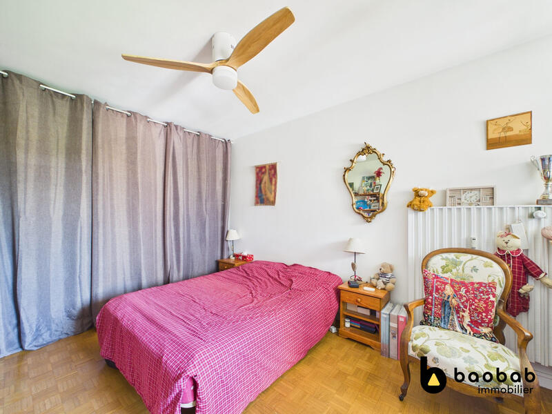 Appartement - 82 m² - 4 pièces