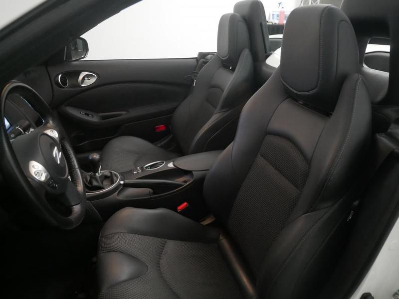 Nissan 370z Roadster 3.7 328ch Bvm Cam de Recul Bose Pas Malus