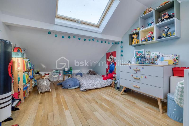 Maison - 212 m² - 6 pièces