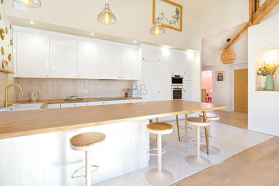 Appartement - 160 m² - 5 pièces