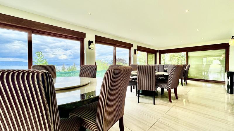 Maison - 388 m² - 17 pièces