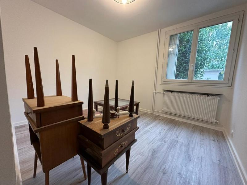 Appartement ancien - 70 m² - 3 pièces