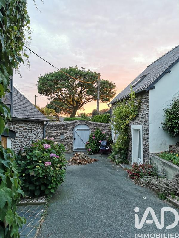 Maison - 130 m² - 8 pièces