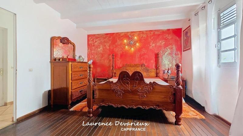 Maison - 200 m² - 5 pièces