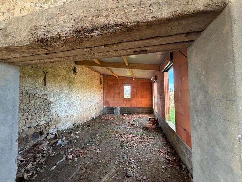 Maison - 260 m² - 1 pièce