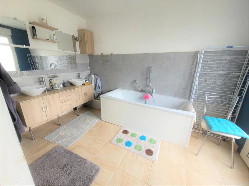 Maison - 133 m² - 6 pièces