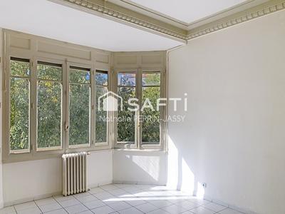 Appartement - 92 m² - 5 pièces