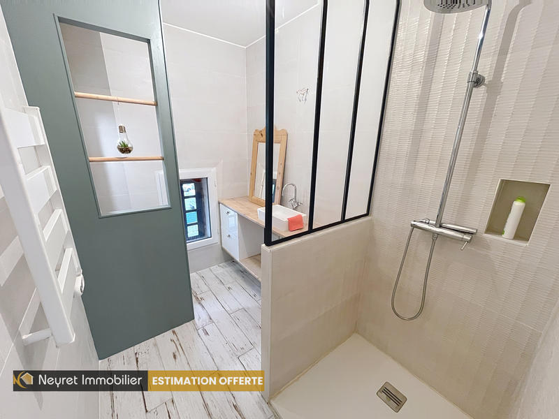 Maison - 267 m² - 6 pièces