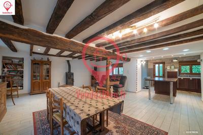 Maison - 121 m² - 4 pièces