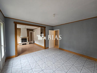 Maison - 88 m² - 4 pièces