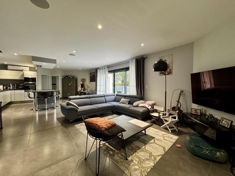 Maison - 168 m² - 7 pièces