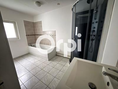 Maison - 101 m² - 5 pièces