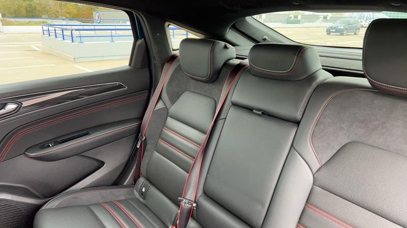 Renault Arkana 1.3 TCe 140 Mild Hybrid Edc Rs Line