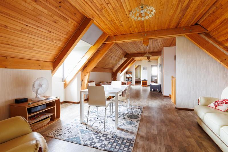 Maison - 200 m² - 6 pièces