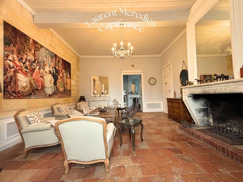 Maison bourgeoise - 540 m² - 15 pièces