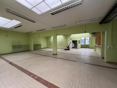Local commercial - 394 m²